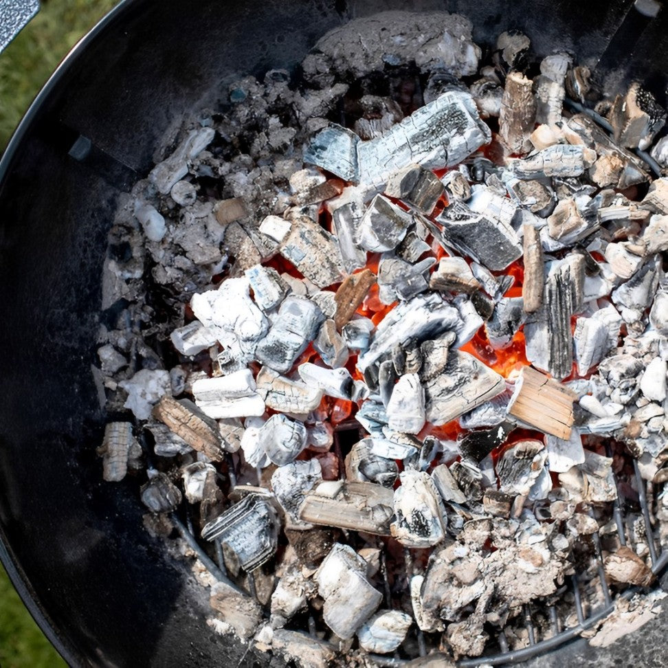 2X Lumpwood Charcoal for Traditional BBQs - 8 kg Bag, Fast Lighting High Heat